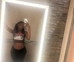 Visiting💋 - Image 4