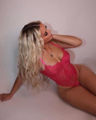 blonde bombshell 🩷gigi🩷 young blonde ready to play! serious inquires only please ! duos available - 1