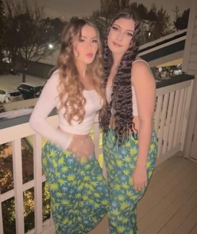 two girl special 🤩💦super soaker🌊🍒 &Outcalls avalible 🤙 water works available exotic doll 😍pretty 😇😍 - 1