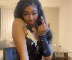 Chicago escorts - Sexy Simone Avalible NOW! Outcalls
