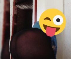 Big booty Mya 💦👅🍑🫦Wet deepthroat 💦💦👅Creamy pussy - Image 3