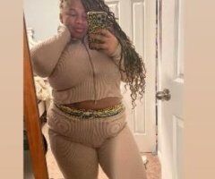 Thick woman looking for some fun no cheap men - Image 2