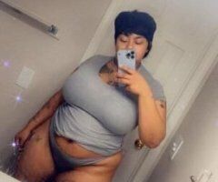gran botn 💋Pretty Thick 🔥 FAT ASS 🔥 BIG TITTIES💋 - Image 1