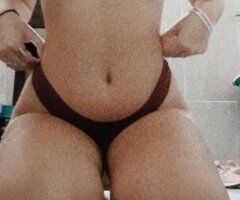 💞Latina sexy girl 💋 Clean 🔥Full-Body 😘Massage Available💦 Call me now 🥰 - Image 3