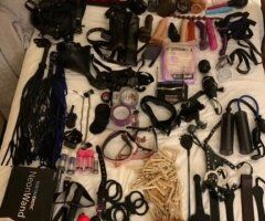 Minneapolis / St. Paul escorts - Real Dom! Naughty need discipline Or Fetish Fun!