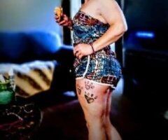 Gadsden escorts - Where r my real freaks at Let's meet up n play have sum wild crazy fun tonight im waiting 4 un