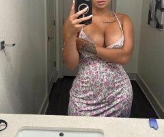 🩷🩷🩷 SEXY AND CURVY 🥰🥰🥰 - Image 3