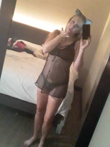 i like having sex who wants to fuck me - 1