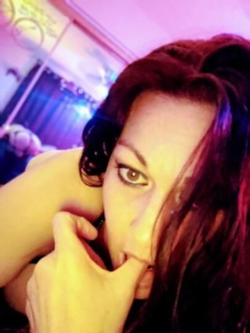NEW IN TOWN..BEST BBBJ CUM SEE🫦👄👅🌬💦 - 1