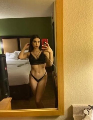 PRETTY AND PETITE🤪💙CAR DATE ✅❤ FT SHOW AVAILIABLE - 1