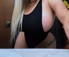 Tu rubia Latin sexy caliente amor papi llamame 😘 - Image 5