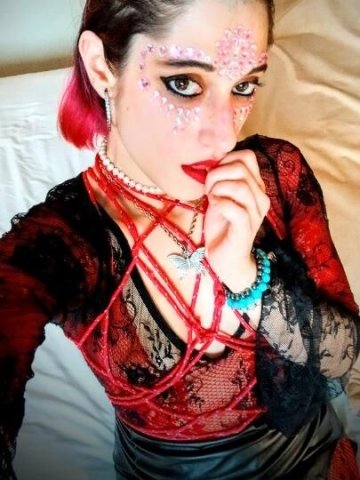 If you're looking for an unforgettable experience message me. I can be sensual, kinky, anything you like - 1