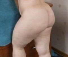 Latina MILF - Image 2
