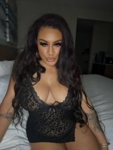 Beautiful Islander Goddess 💦 💕 ASK ABOUT MY CONTENT !! - 1