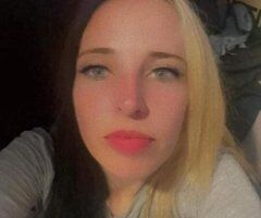 Hott Petite white girl for fun times, in the city! :) - Image 10