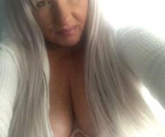 Cockworshipping Anyone Come to the Head Mistress office gentlemen! XXX Feat Lisamarie aka the goat - Image 3