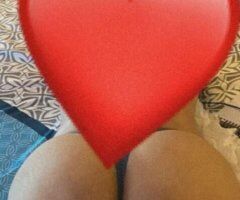Sexy curvy colombiana - Image 2