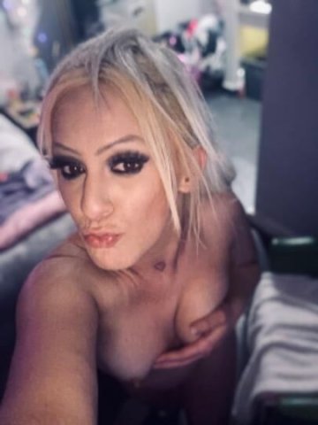 HOT BLONDE PARTY GIRL !!Available 24/7 - 1