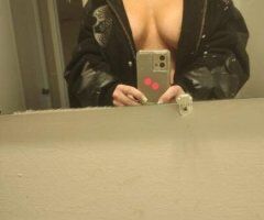 Indianapolis escorts - MONDAY BLAHS :( 😘🥰