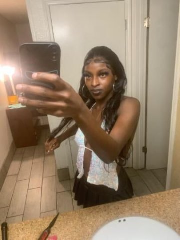 PoundTown 😘 - 1
