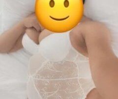 Miss Sapphire is back to fulfil your every desire - Image 6