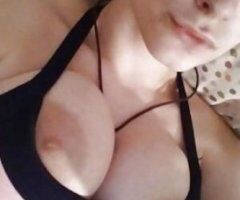 AVAILABLE!🔥 🩷Ready to Play Hot and pretty girl🩷Come get a sweet treat🍑Big titties🍒 - Image 2