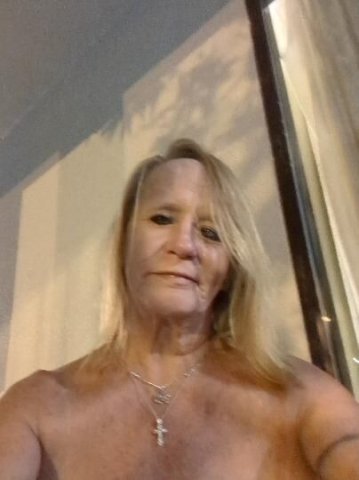 SEXY COUGAR DOES SENSUAL MASSAGE!!!!🍯 - 1