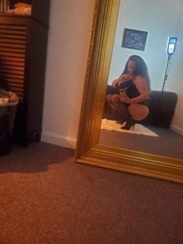 FAIRFIELD AREA Incall Available Now - 1
