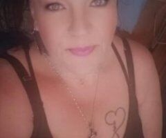 6 ft, curvaceous, green eyed chico female ready to make you hard and warm. make an appt - Image 7