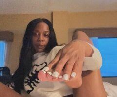 NO MEET UPS!! FACETIME SHOWS & CONTENT ONLY !! - Image 2