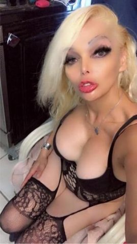 slim busty kinky girl uninhibited nasty - 1