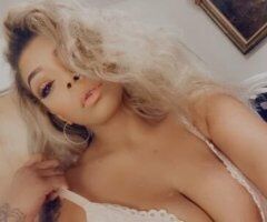 Back in Billings, Baby. Let me show you an amazing time. cum relax in my sweet oasis while i make all your worries melt away. 😘💋 - Image 2