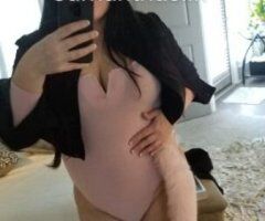 Minot escorts - incall 🌷 Hey naughty boy🌷 I want to take control🦋Judgement free zone 🦋 come relax get pampered 💕💕💕💕 Caucasian persuasion right here 💄💄💄 Hot full figured body 💥💥 Amazing 5 star experience