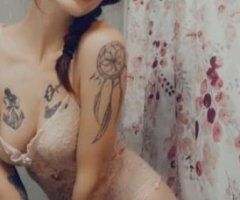 BONAfied hottie lets get naughty 🤤 - Image 2