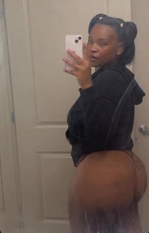 CHOCOLATE FLAVOR💦☺ (dont text without reading 😉) - 1