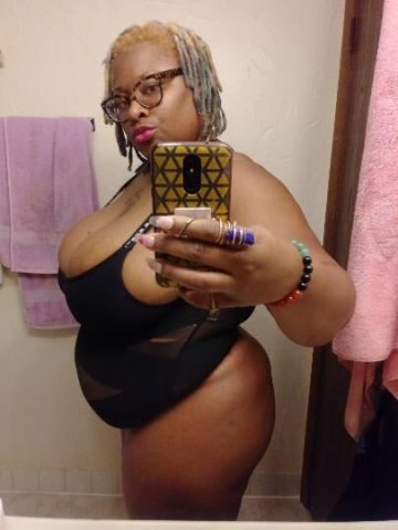 BBW SQUIRT SEEKING MAN - 1