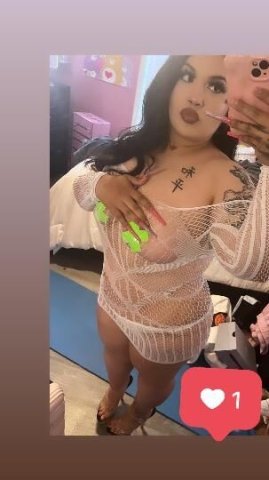 curvy latina princesss new in town🥰 - 1