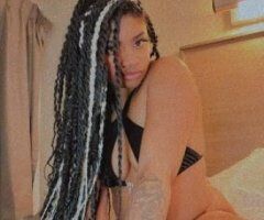 Greensboro escorts - Milk and honey