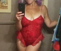 40 and flirtatious - Image 4