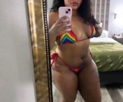 Thick🤪SOFT🥰 AND WET⛲ Sophie the squirt master👅 - Image 4