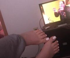 cum watch me play with my wet fat pussy - Image 9