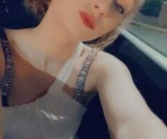 SEDUCTIVE SUNDAY SPECIAL, get a strip tease lap dance included in session today only!! - Image 4