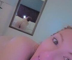 Now offering 2girls Red head milf here for a short time not a long hit me up babes 🥰 - Image 4