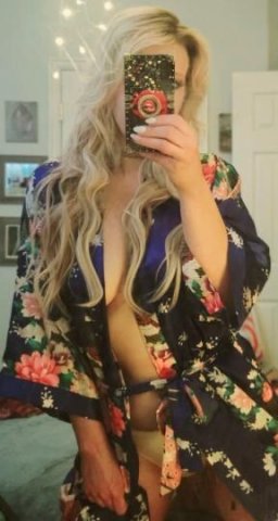🌟🌟✨️BODACIOUS BLONDE WITH A BANGIN' BOD✨️🌟🌟 - 1