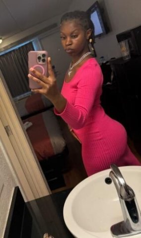 Come have some fun with me🍒 availiable for incalls - 1