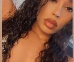 ✅100%Real Deal •Upscale Bombshell - Image 1