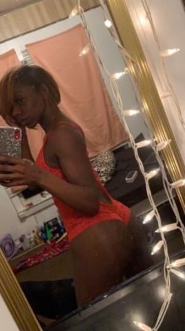 New Booty in town 😈 - 1