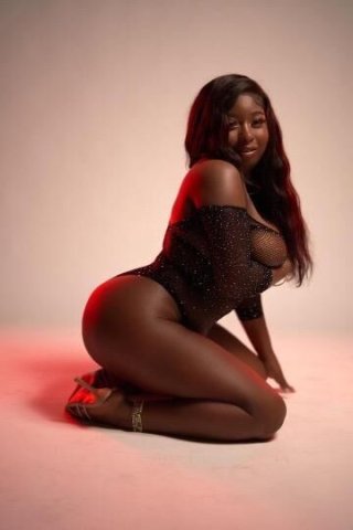 Busty super wet love a nice hard vanilla cock 120Qs special - 1