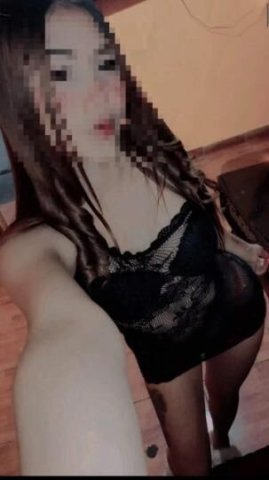 Hot latina - 1