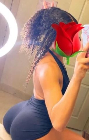 horny ebony available💦🍒Tambien hablo espaol - 1
